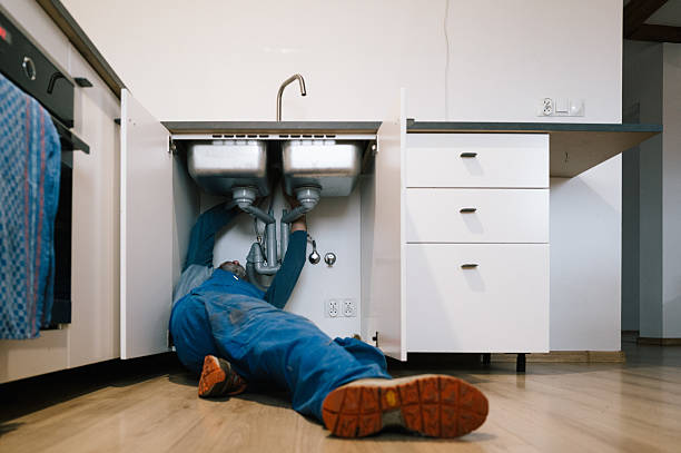 Professional Emergency Plumber technician working in Minotola, NJ